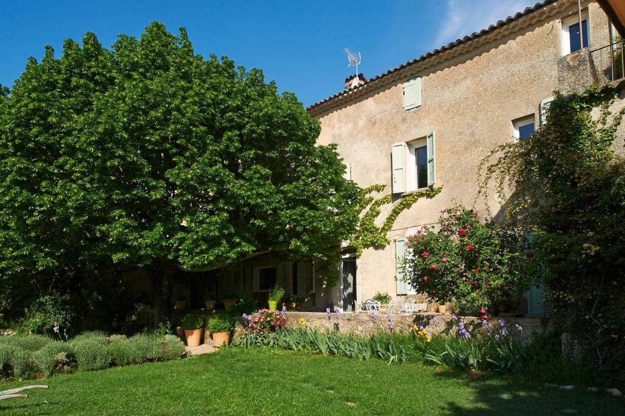 La Grande Maison De Bed & Breakfast Nans-les-Pins